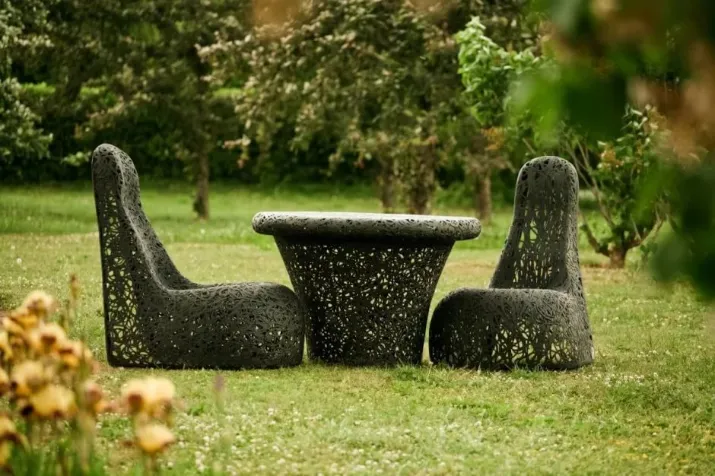 Кресла и столик из базальтового волокна